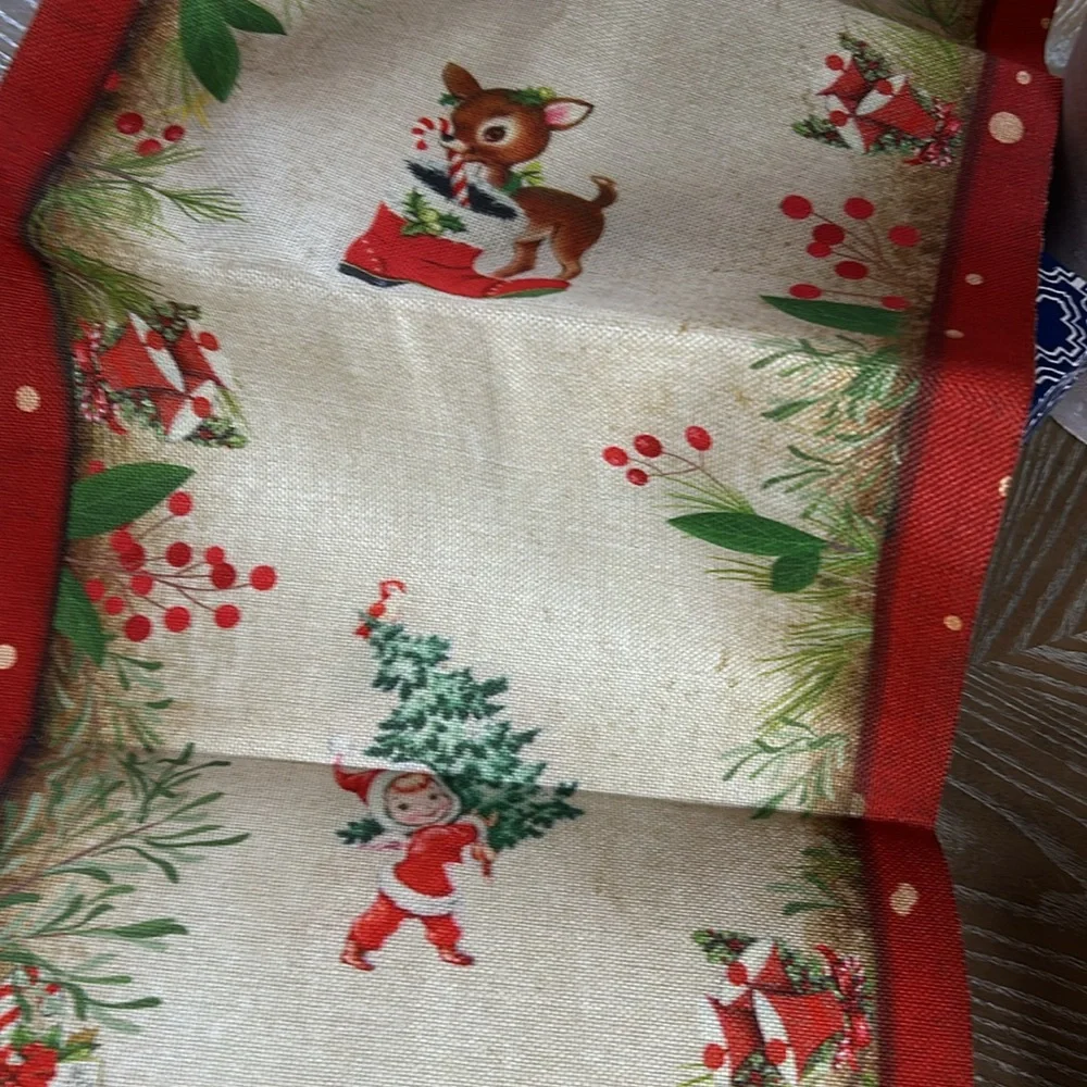 NEW! Vintage Inspired Nostalgic North Pole Santa Claus Dining Table Runner